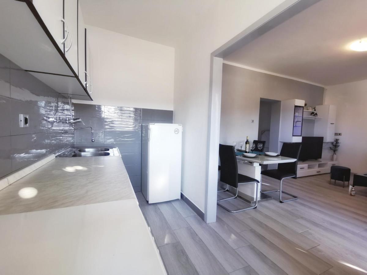 Apartman Rocan فيرسار المظهر الخارجي الصورة
