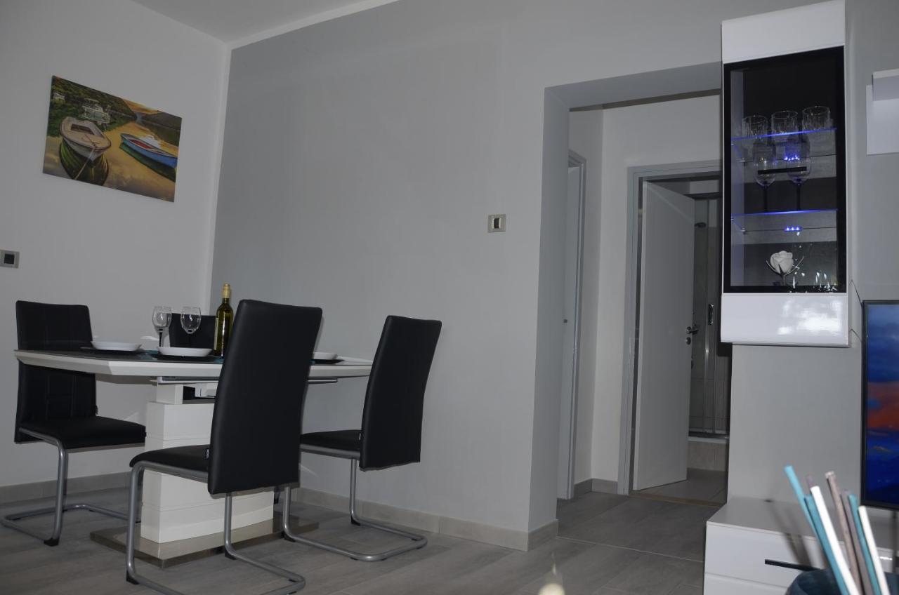 Apartman Rocan فيرسار المظهر الخارجي الصورة