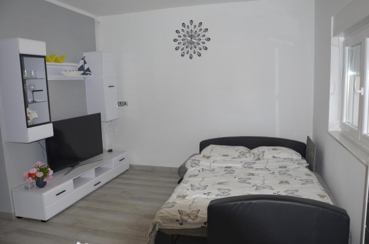 Apartman Rocan فيرسار المظهر الخارجي الصورة