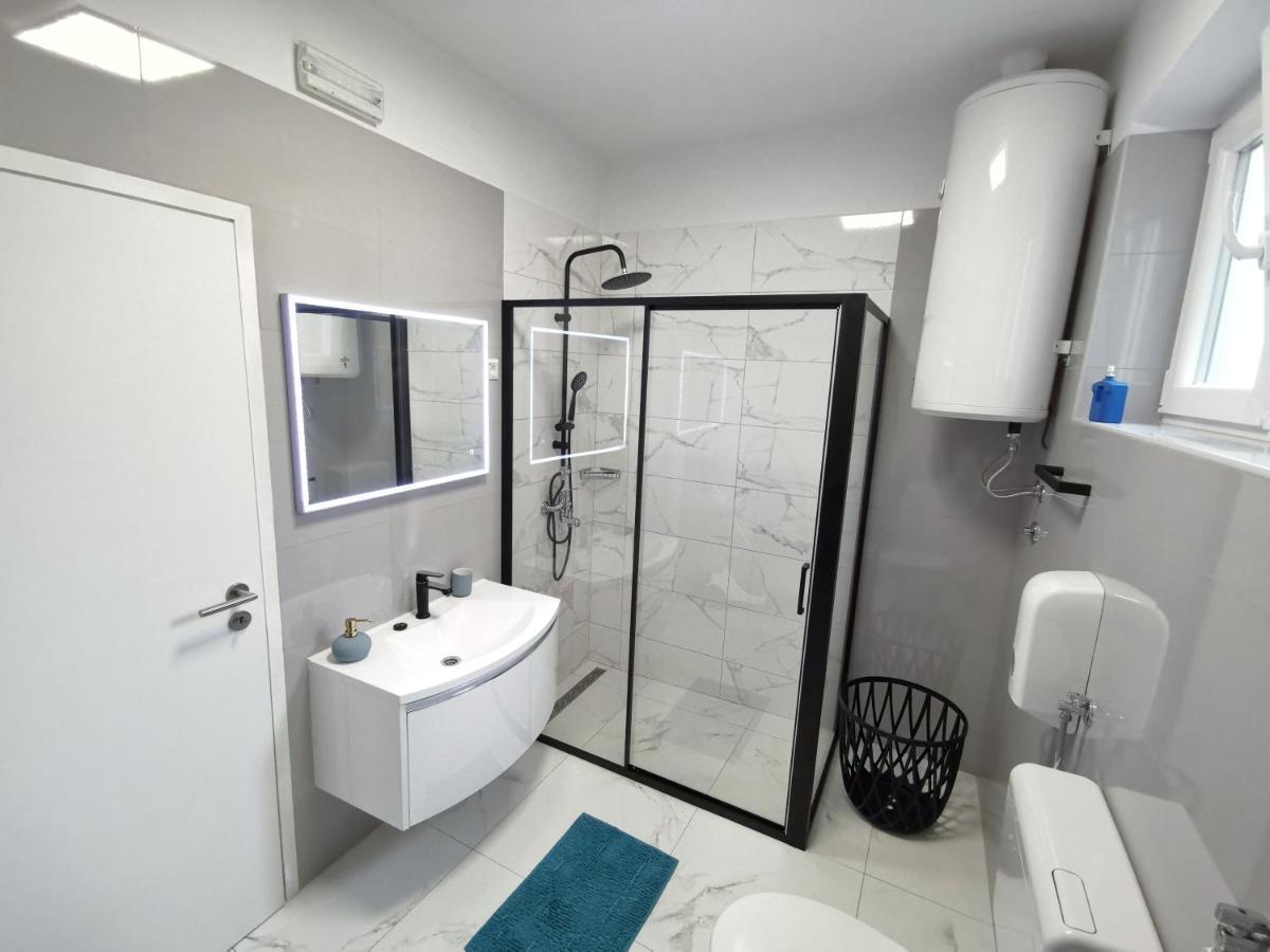Apartman Rocan فيرسار المظهر الخارجي الصورة