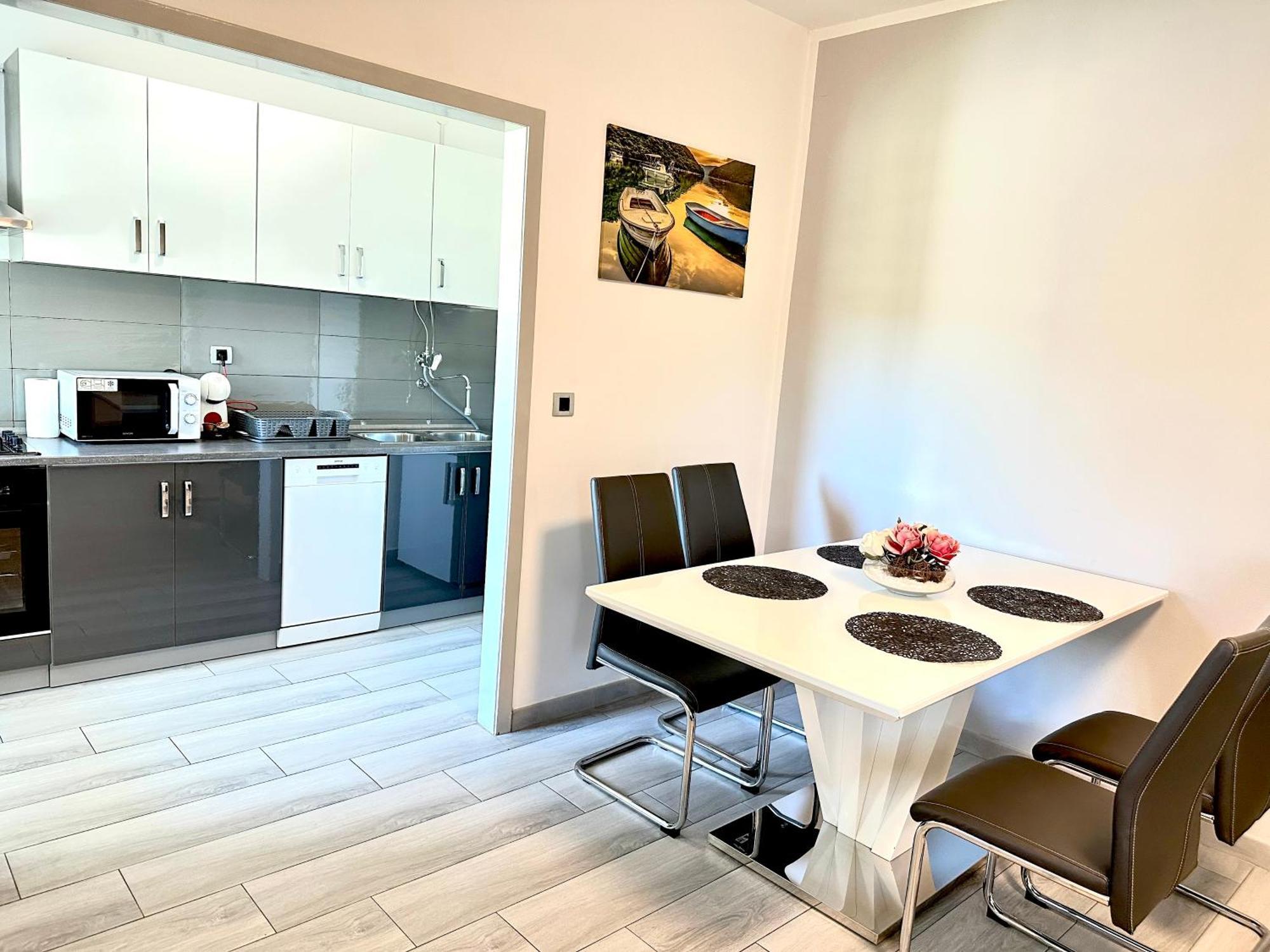 Apartman Rocan فيرسار المظهر الخارجي الصورة